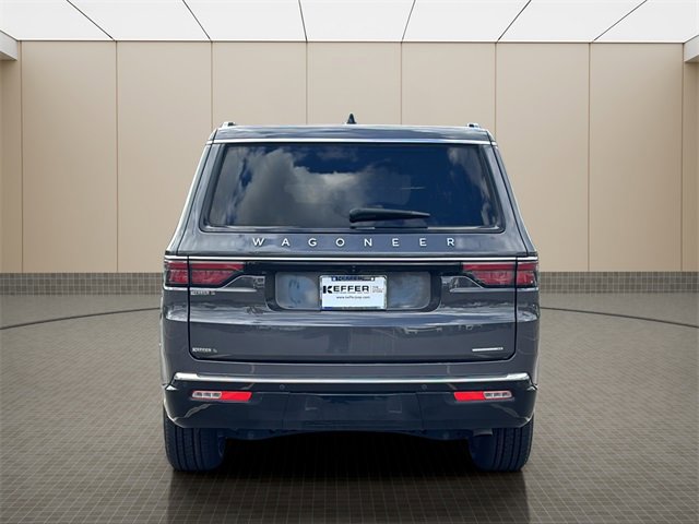 Used 2024 Jeep Wagoneer Series II w/ Flexible Seating Group image 4