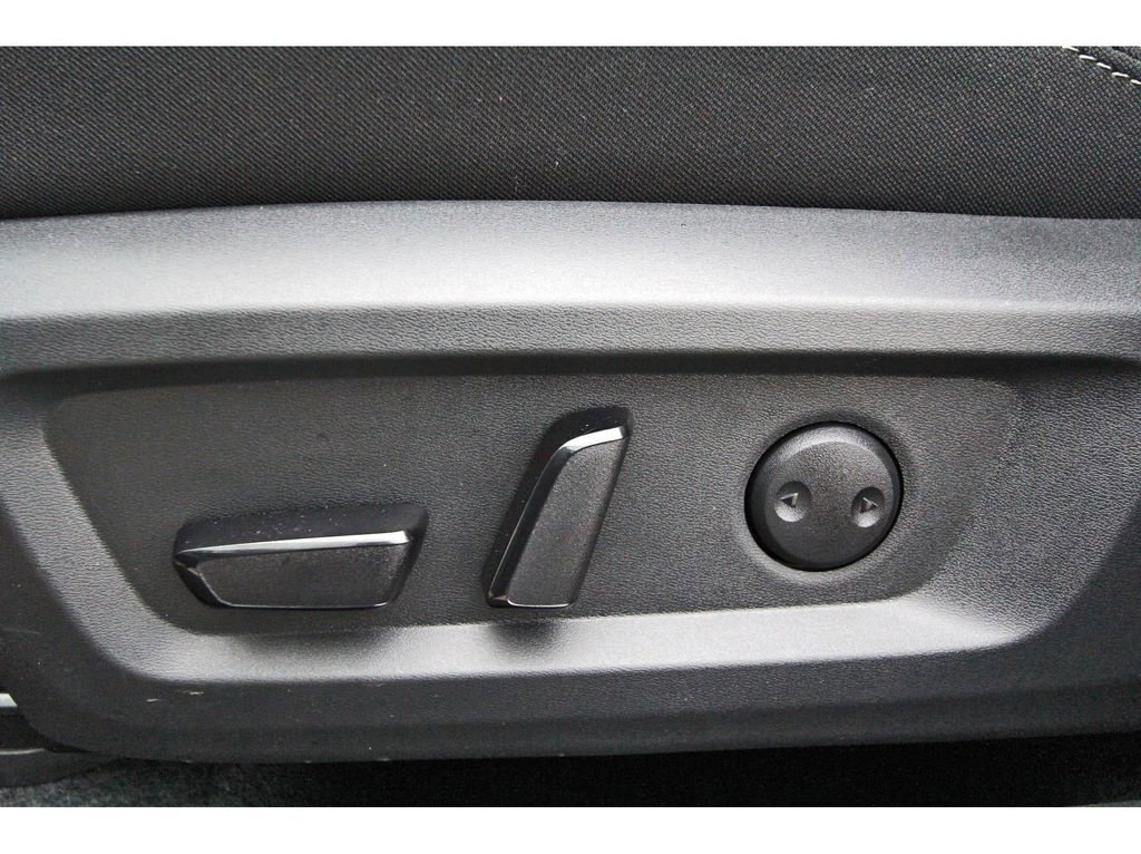 New 2026 Nissan Rogue SV w/ Cold Weather Package FWD image 20