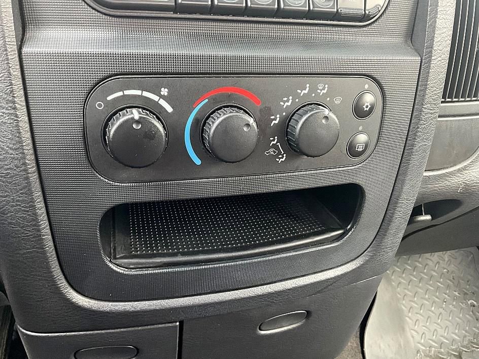 Used 2003 Dodge Ram 3500 Truck SLT AWD/4WD image 20