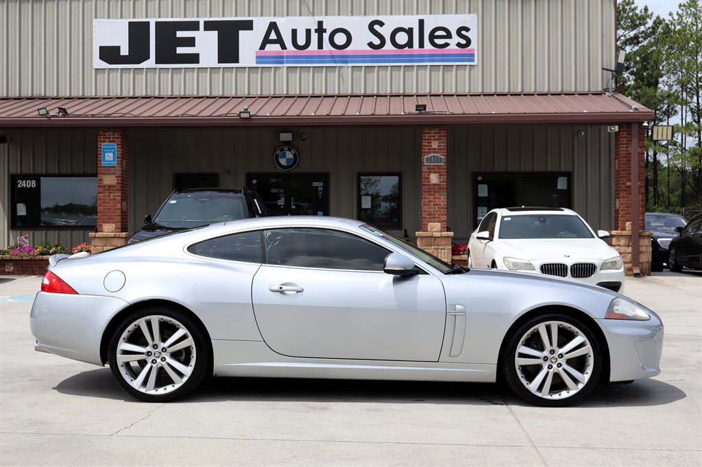 Used 2010 Jaguar XK Coupe RWD image 8