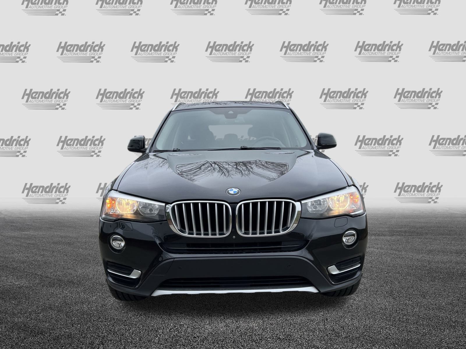 Used 2017 BMW X3 xDrive28i image 3