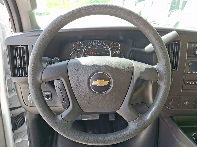 New 2024 Chevrolet Express 4500 w/ Driver Convenience Package RWD image 5