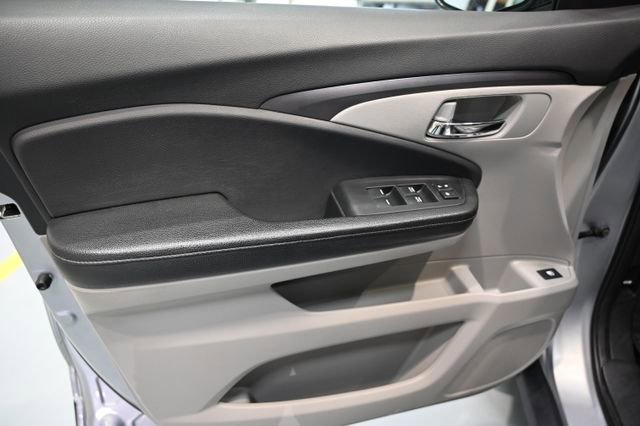 Used 2017 Honda Ridgeline RTL image 27