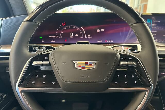 New 2026 Cadillac Escalade ESV Platinum Sport AWD/4WD image 25