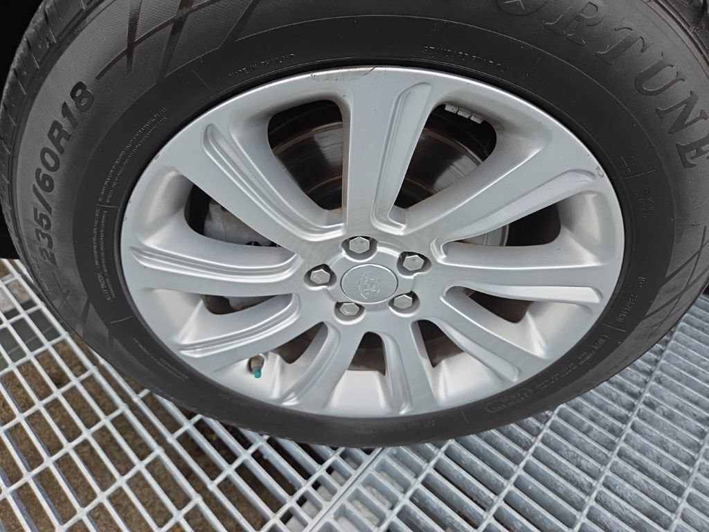 Used 2015 Land Rover Discovery Sport SE AWD/4WD image 21