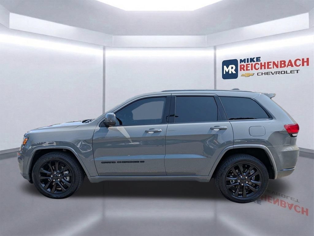 Used 2022 Jeep Grand Cherokee Laredo X RWD image 6