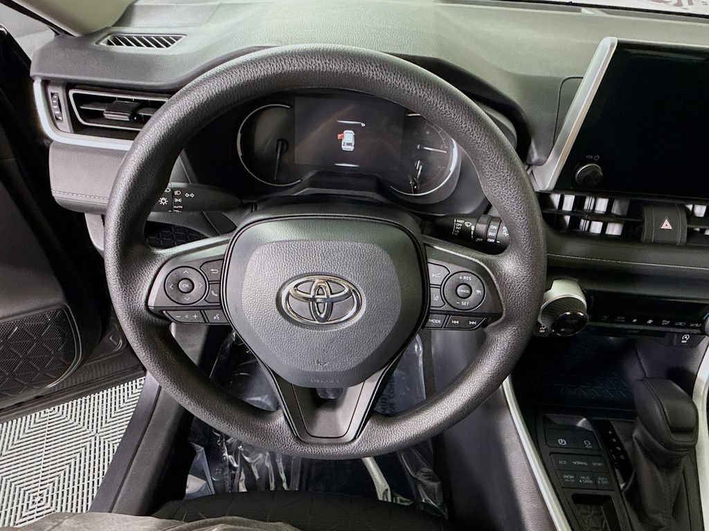 Certified 2025 Toyota RAV4 XLE AWD/4WD image 20