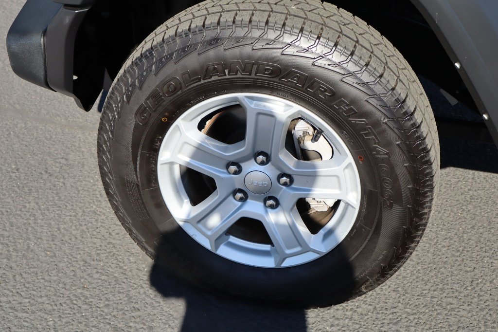 Used 2021 Jeep Wrangler Unlimited Sport AWD/4WD image 14