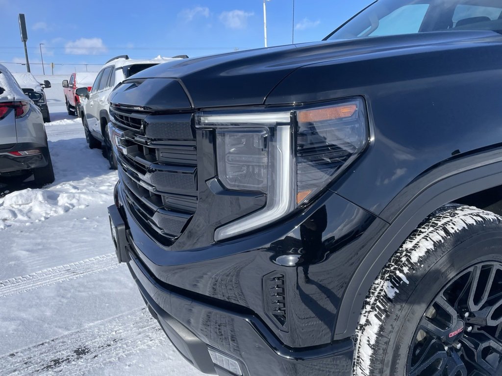Used 2022 GMC Sierra 1500 Elevation image 36