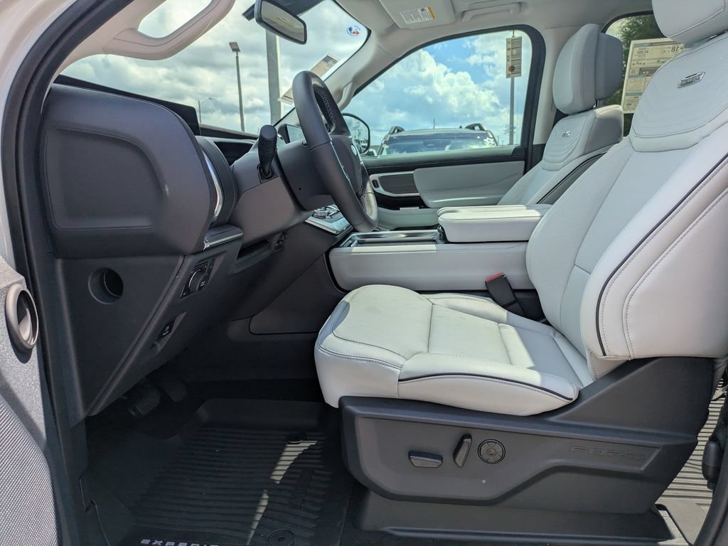 New 2026 Ford Expedition Max Platinum w/ Platinum Ultimate Package AWD/4WD image 24