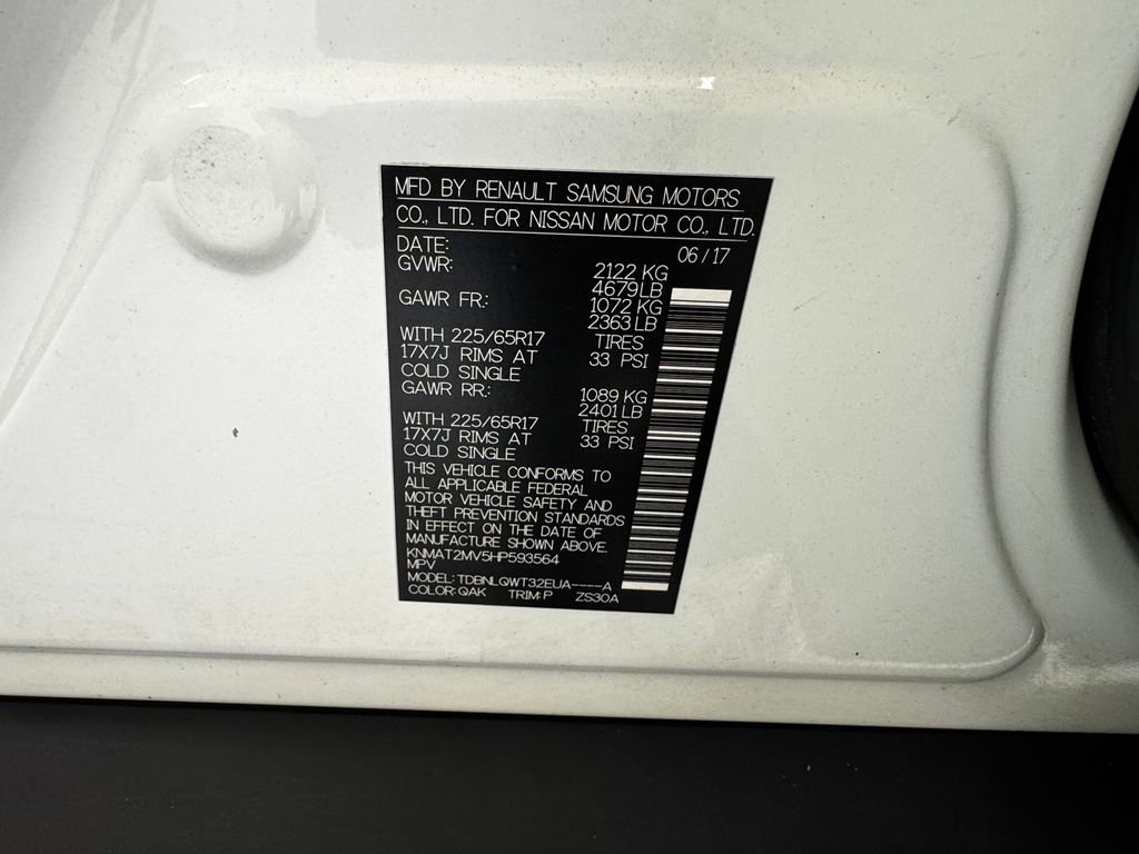 Used 2017 Nissan Rogue SV image 37