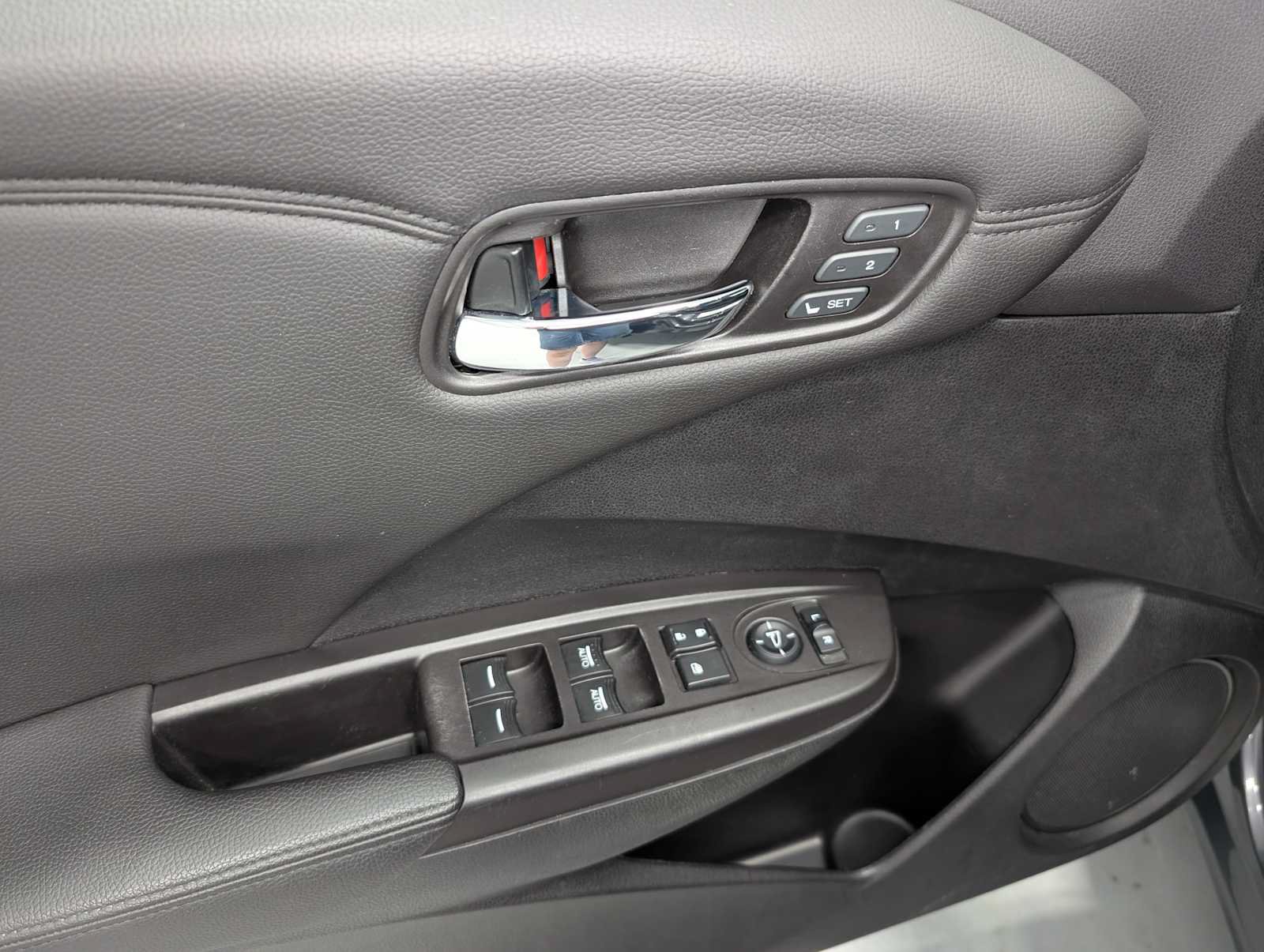 Used 2016 Acura RDX AWD w/ Technology Package image 39