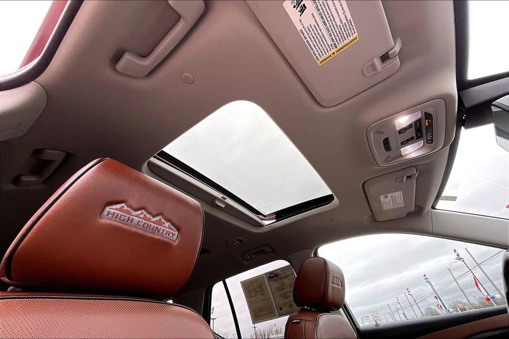 Used 2020 Chevrolet Traverse High Country w/ LPO, Floor Liner Package image 22