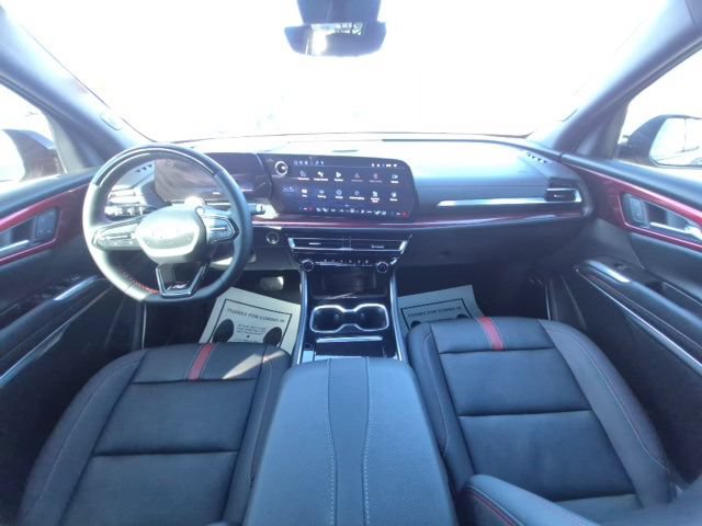 Used 2024 Chevrolet Traverse RS AWD/4WD image 25