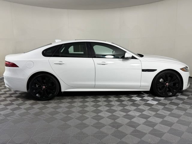 Certified 2023 Jaguar XF R-Dynamic SE AWD/4WD image 9