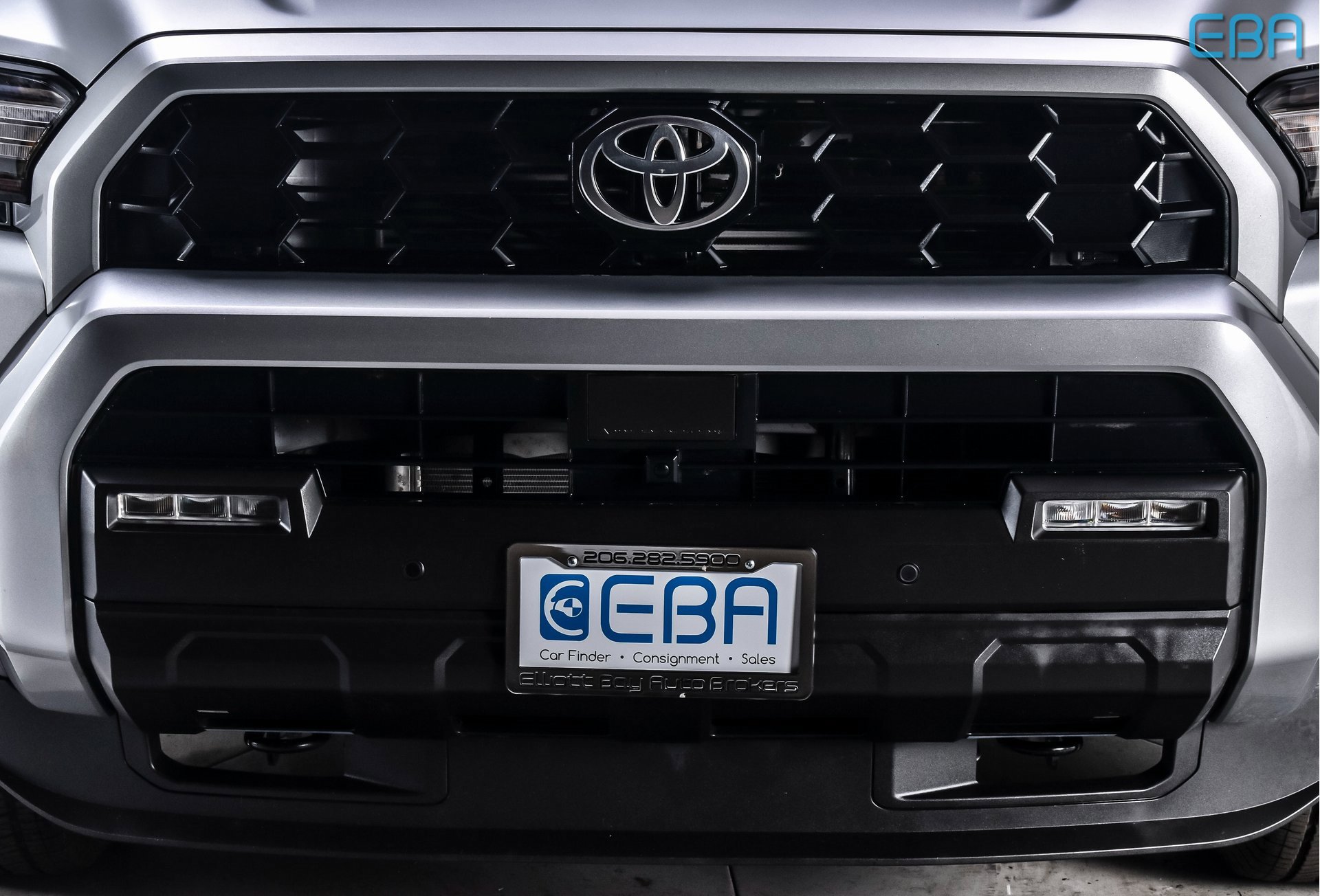 Used 2025 Toyota 4Runner TRD Off-Road image 9