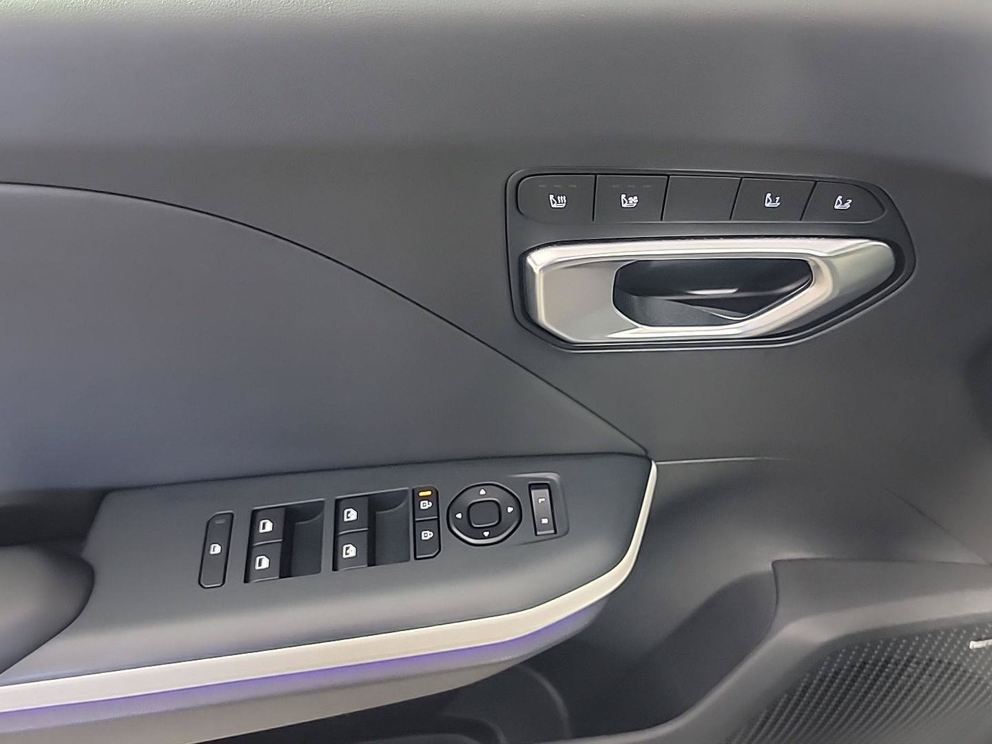Certified 2025 Kia K4 GT-Line Turbo FWD image 37