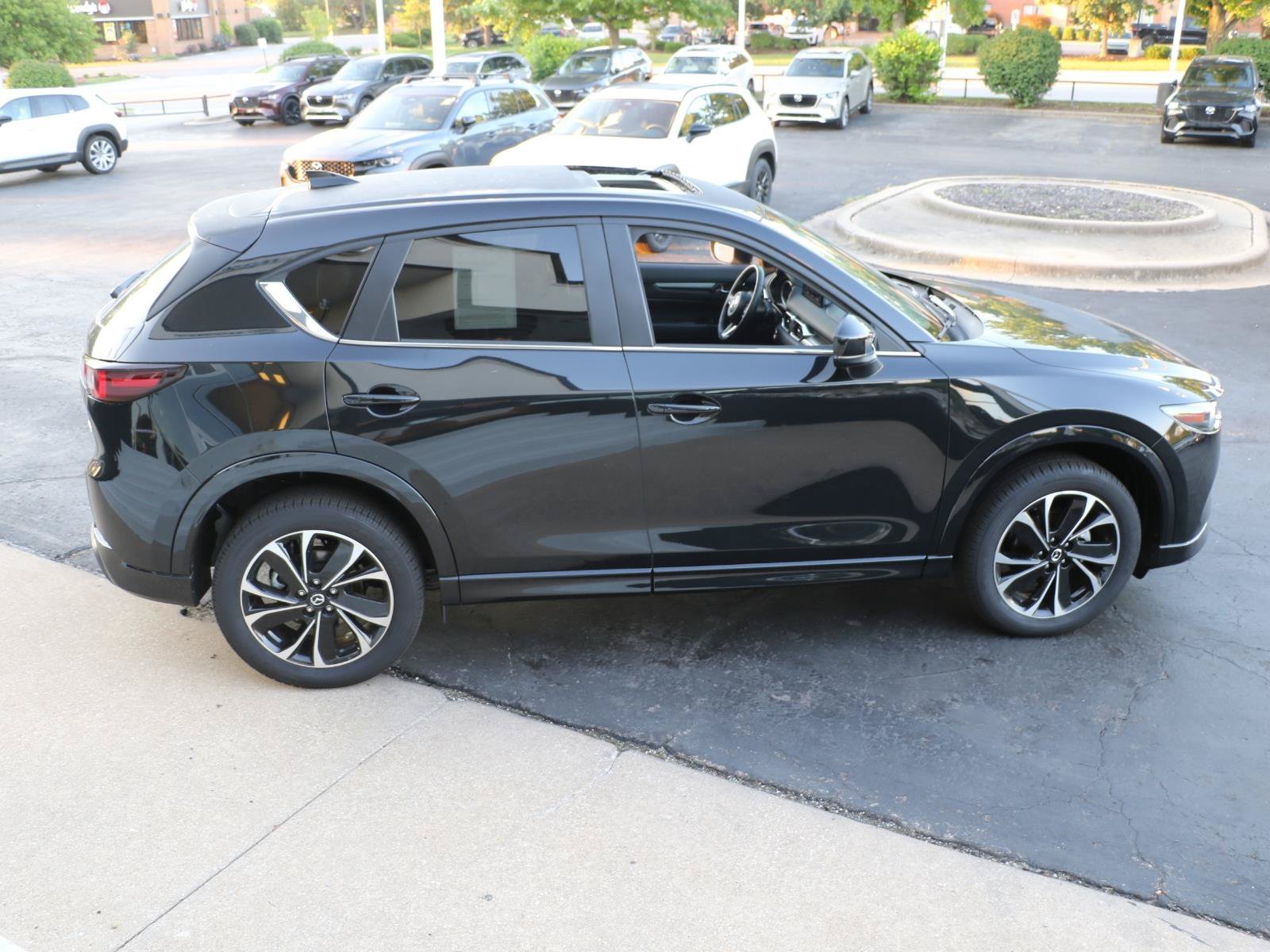 Certified 2025 MAZDA CX-5 AWD 2.5 S w/ Preferred Package image 5
