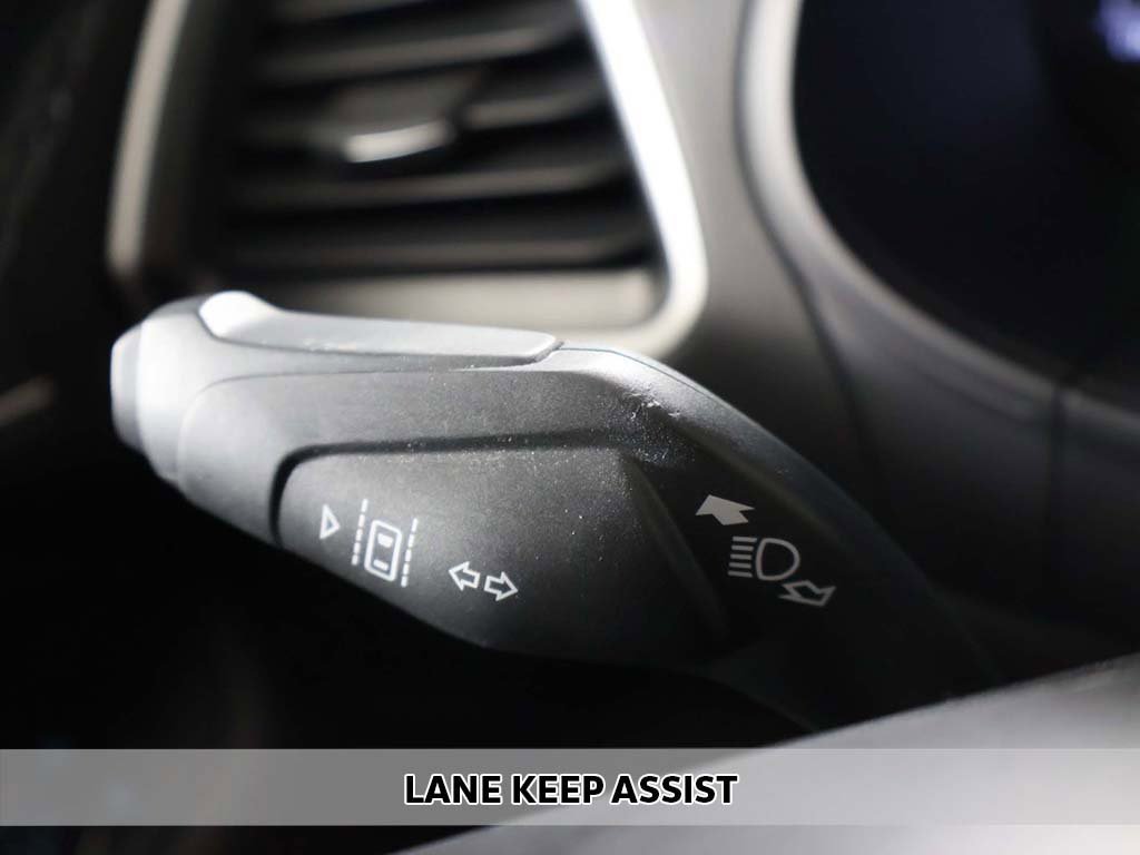 Used 2024 Ford Edge SEL w/ Convenience Package image 3