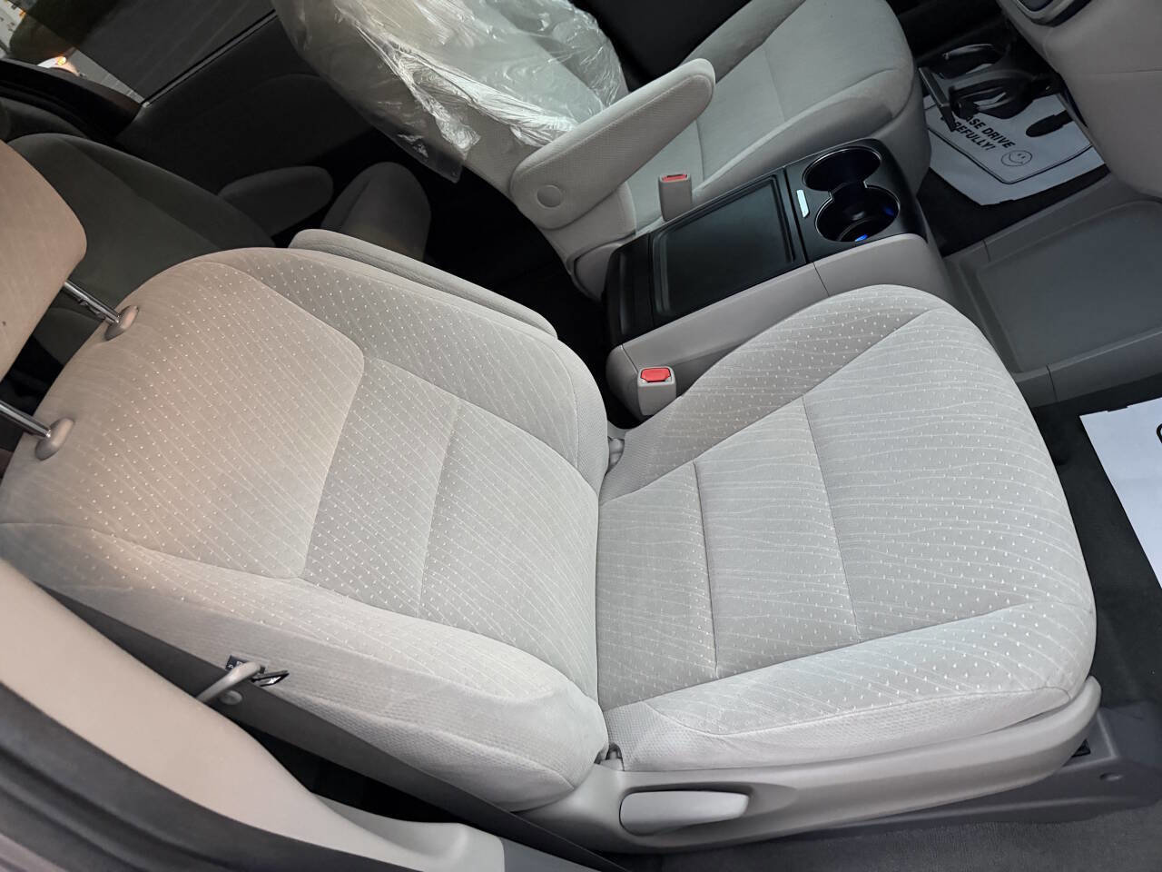 Used 2020 Toyota Sienna LE image 37