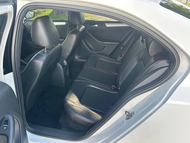 Used 2013 Volkswagen Jetta GLI Autobahn FWD image 6