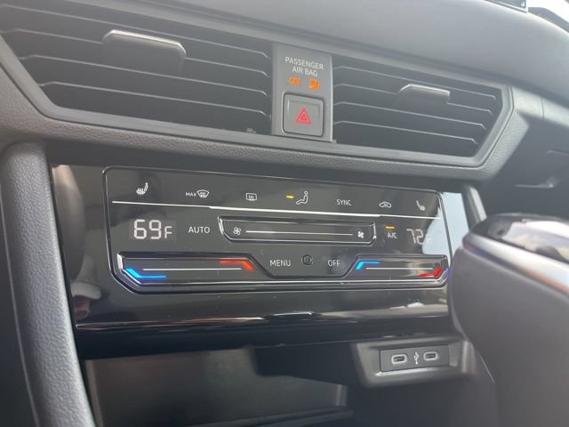 New 2026 Volkswagen Jetta SE FWD image 18