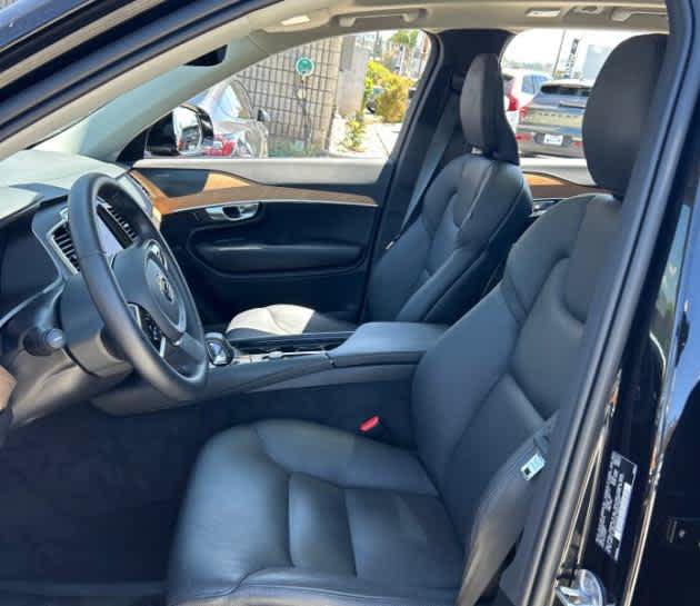 Used 2024 Volvo XC90 T8 Plus w/ Protection Package Premier AWD/4WD image 2