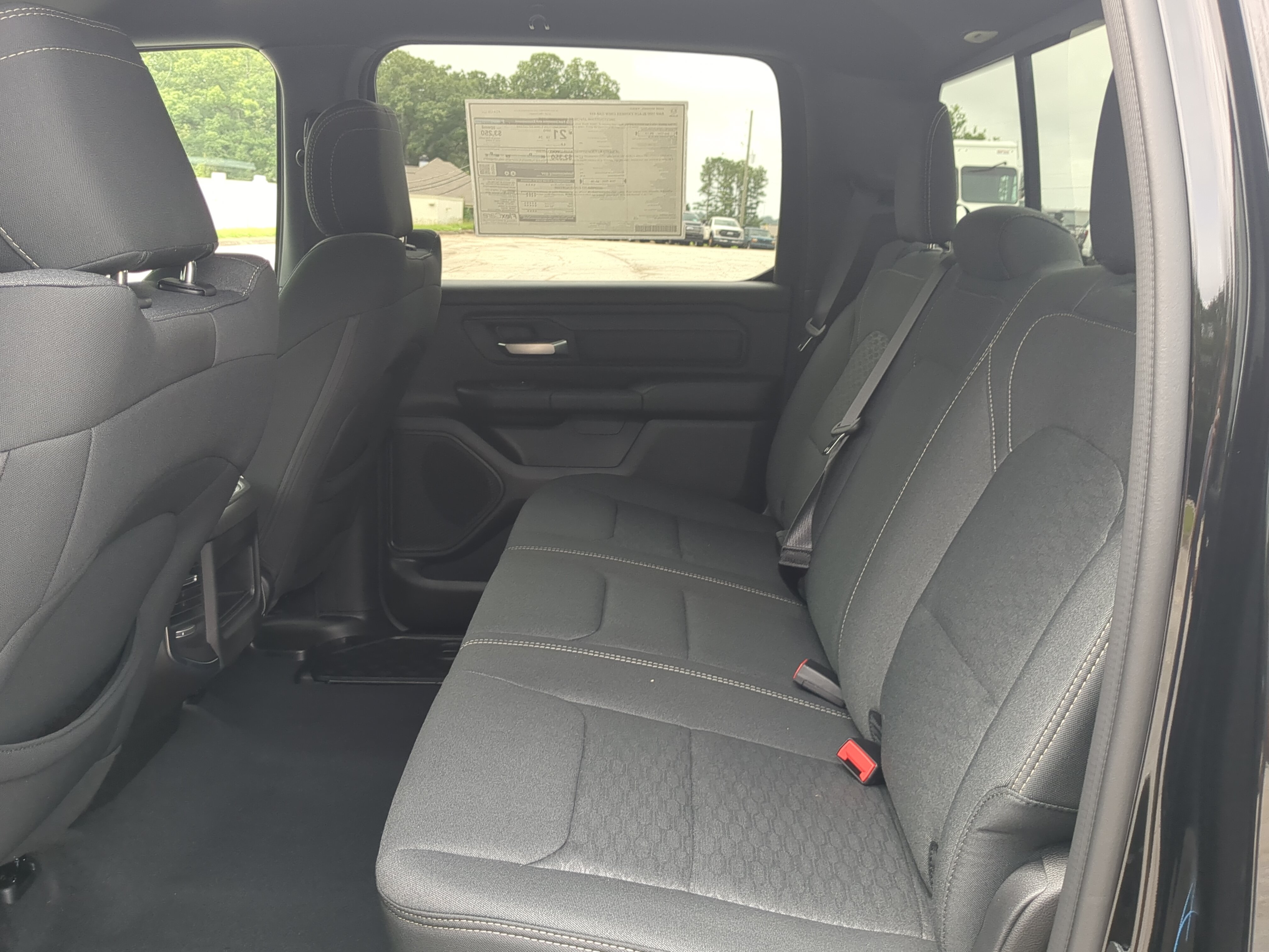 New 2026 RAM 1500 Express AWD/4WD image 12