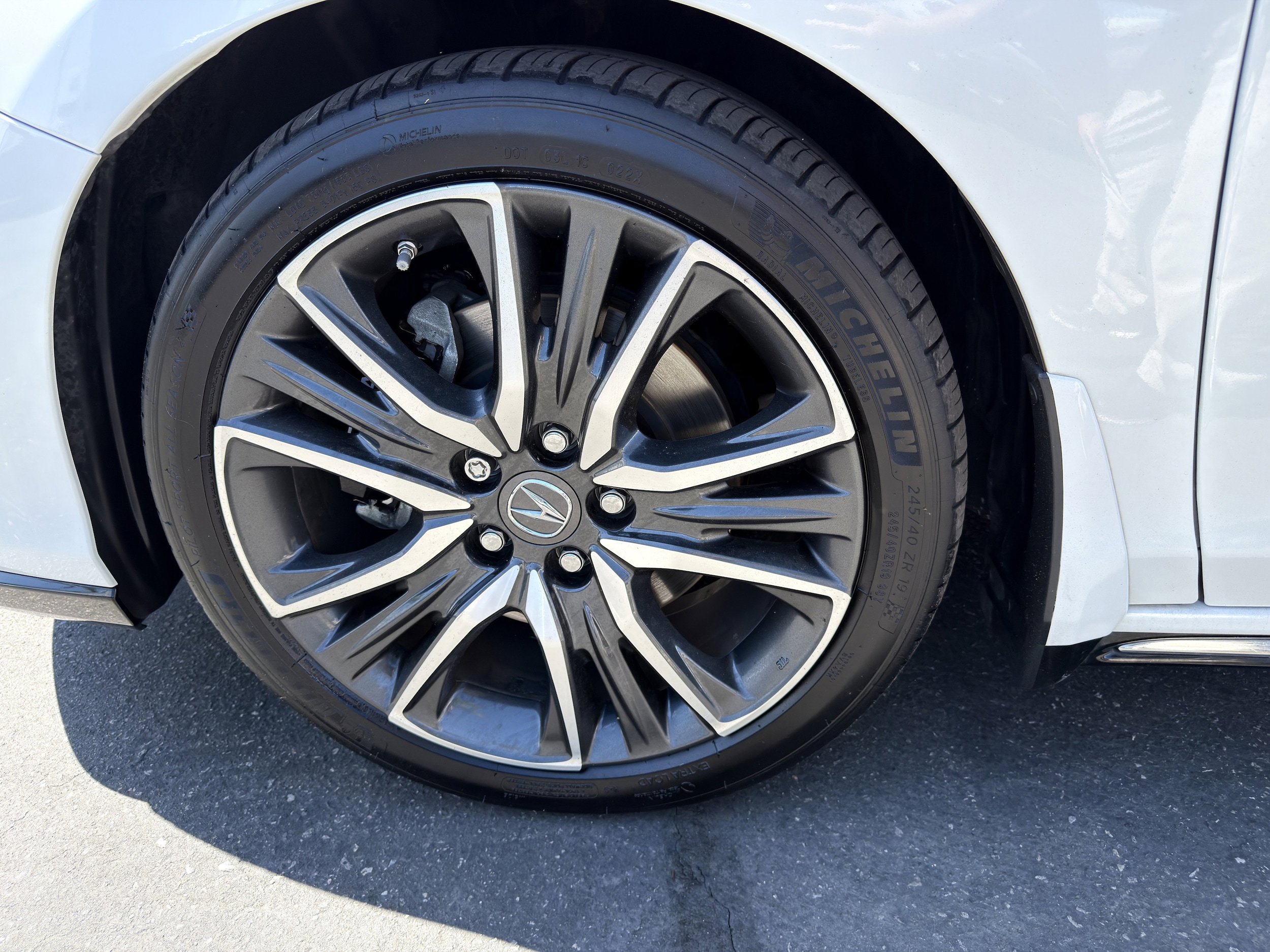 Used 2020 Acura RLX Sport Hybrid w/ Advance Pkg AWD/4WD image 37