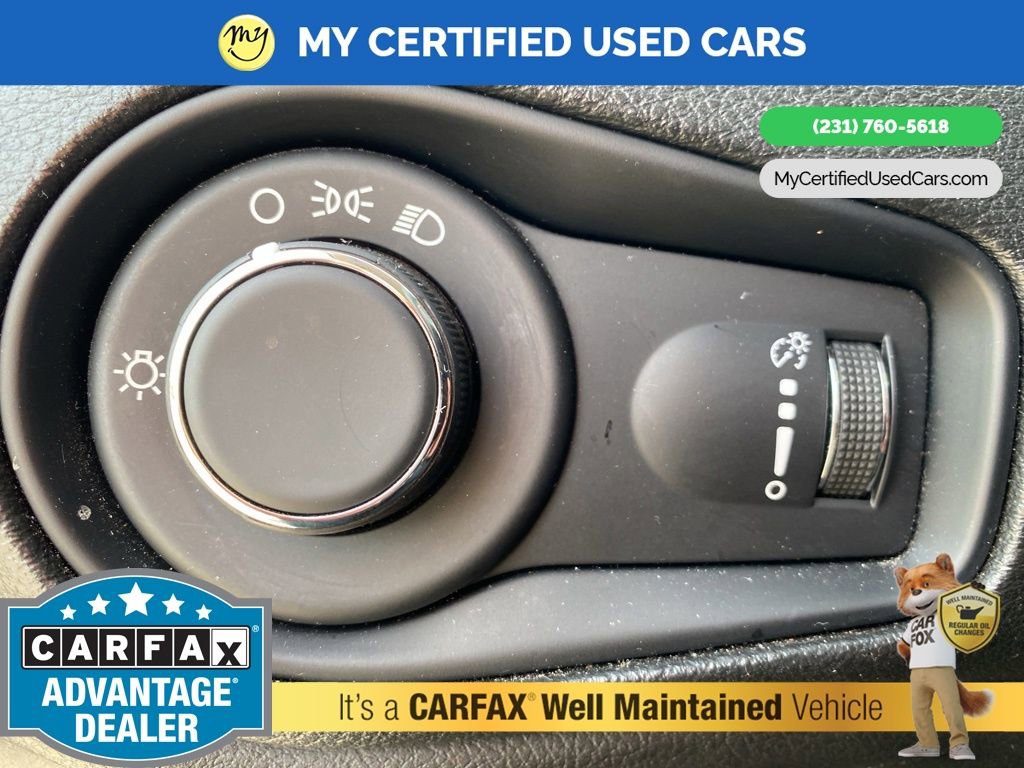 Used 2023 Jeep Renegade Latitude AWD/4WD image 17