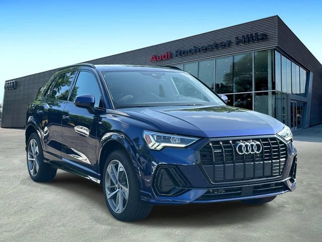 Certified 2025 Audi Q3 2.0T Premium w/ Convenience Plus Package AWD/4WD image 7