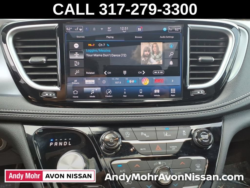 Used 2026 Chrysler Pacifica Limited w/ S Appearance Package FWD image 23