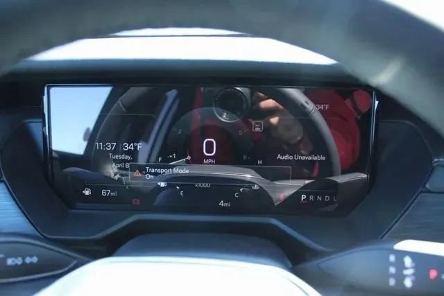 New 2025 GMC Acadia Elevation w/ LPO, Floor Liner Package image 24