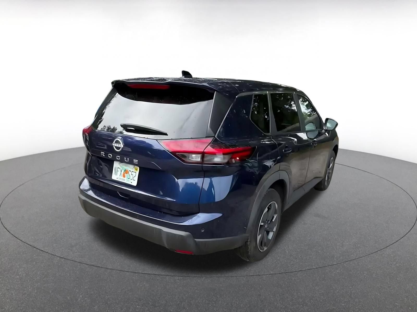 Used 2025 Nissan Rogue SV FWD image 13