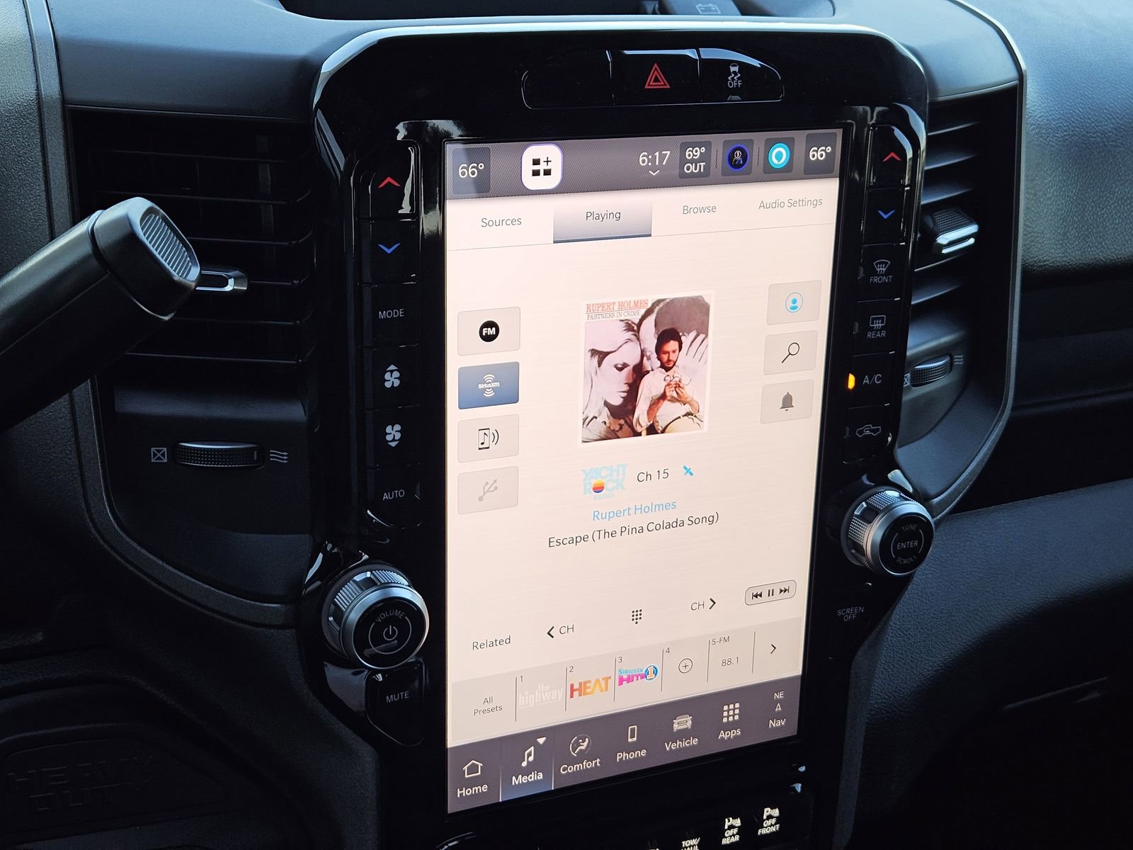 New 2025 RAM 2500 Tradesman AWD/4WD image 19