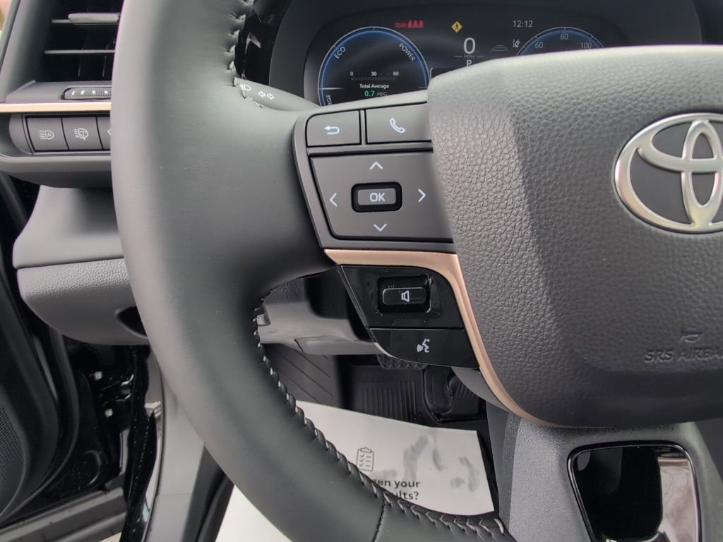 Certified 2025 Toyota Crown Signia w/ Advanced Technology Package image 24