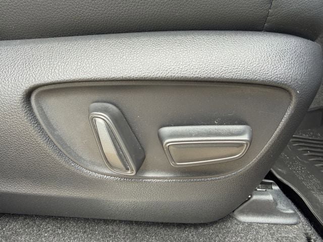Used 2024 Toyota Land Cruiser AWD/4WD image 31