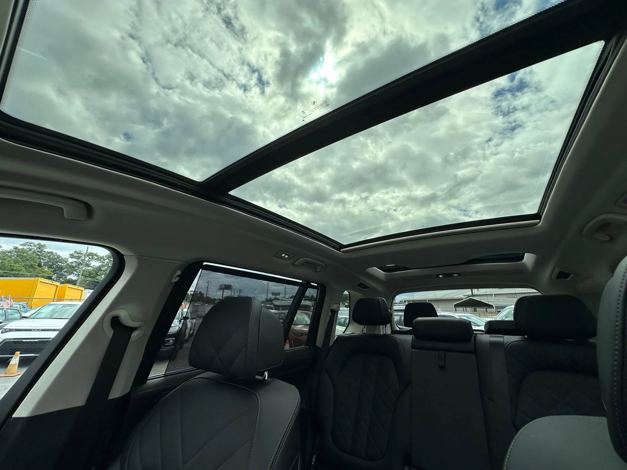 Used 2025 BMW X7 xDrive40i AWD/4WD image 37