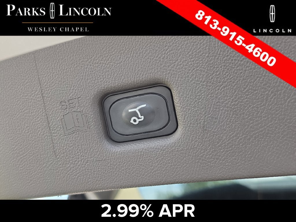 Certified 2023 Lincoln Nautilus Reserve w/ Luxury Package AWD/4WD image 9