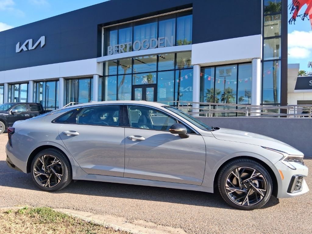 New 2026 Kia K5 GT-Line image 2