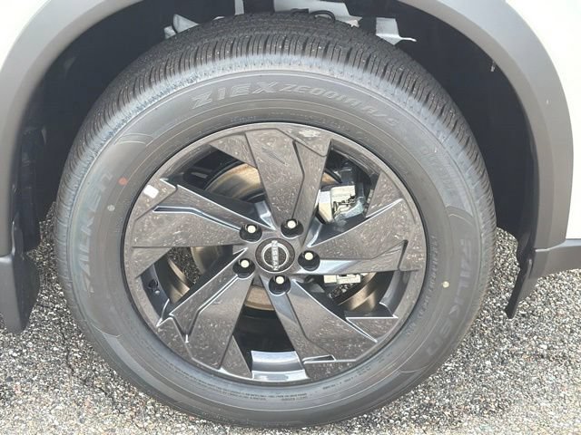 New 2026 Nissan Rogue SV w/ Cold Weather Package FWD image 10