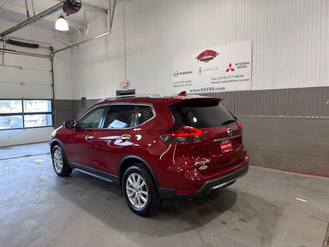 Used 2018 Nissan Rogue SV AWD/4WD image 5