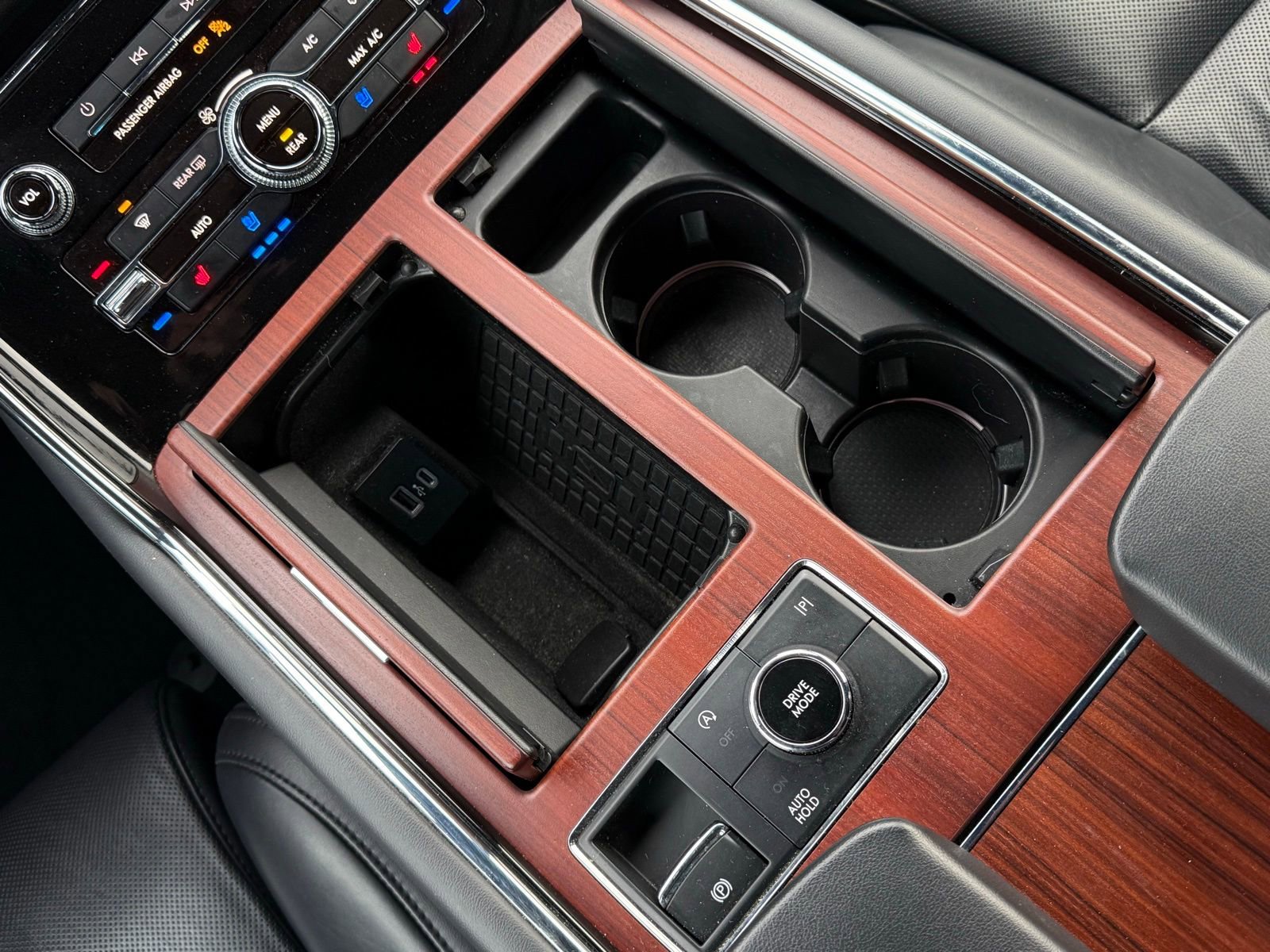 Used 2023 Lincoln Navigator Reserve image 32