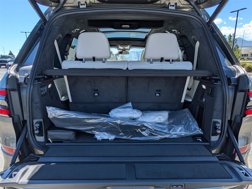 New 2026 BMW X7 M60i image 19