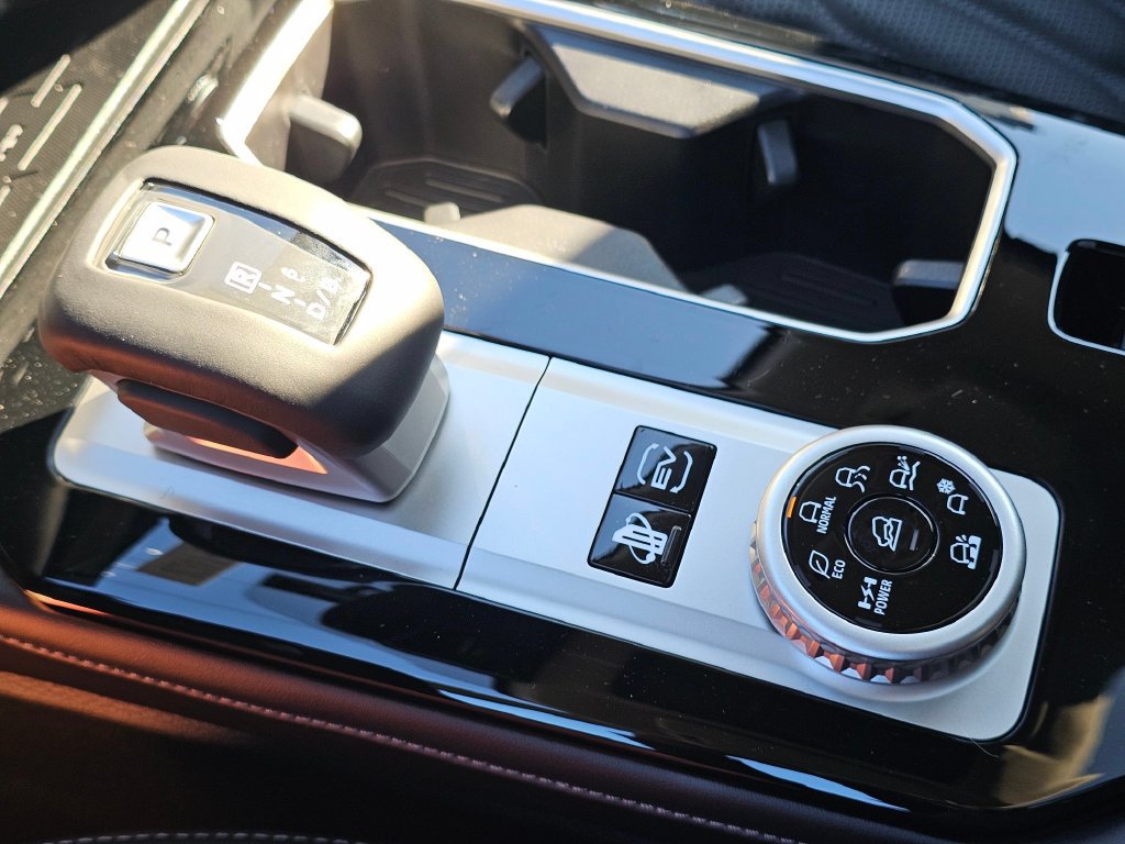New 2026 Mitsubishi Outlander SEL AWD/4WD image 25
