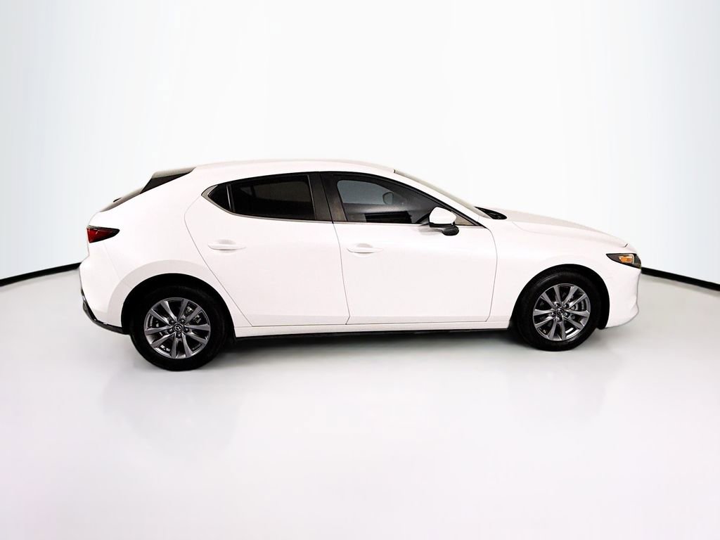 Used 2022 MAZDA MAZDA3 s FWD image 4