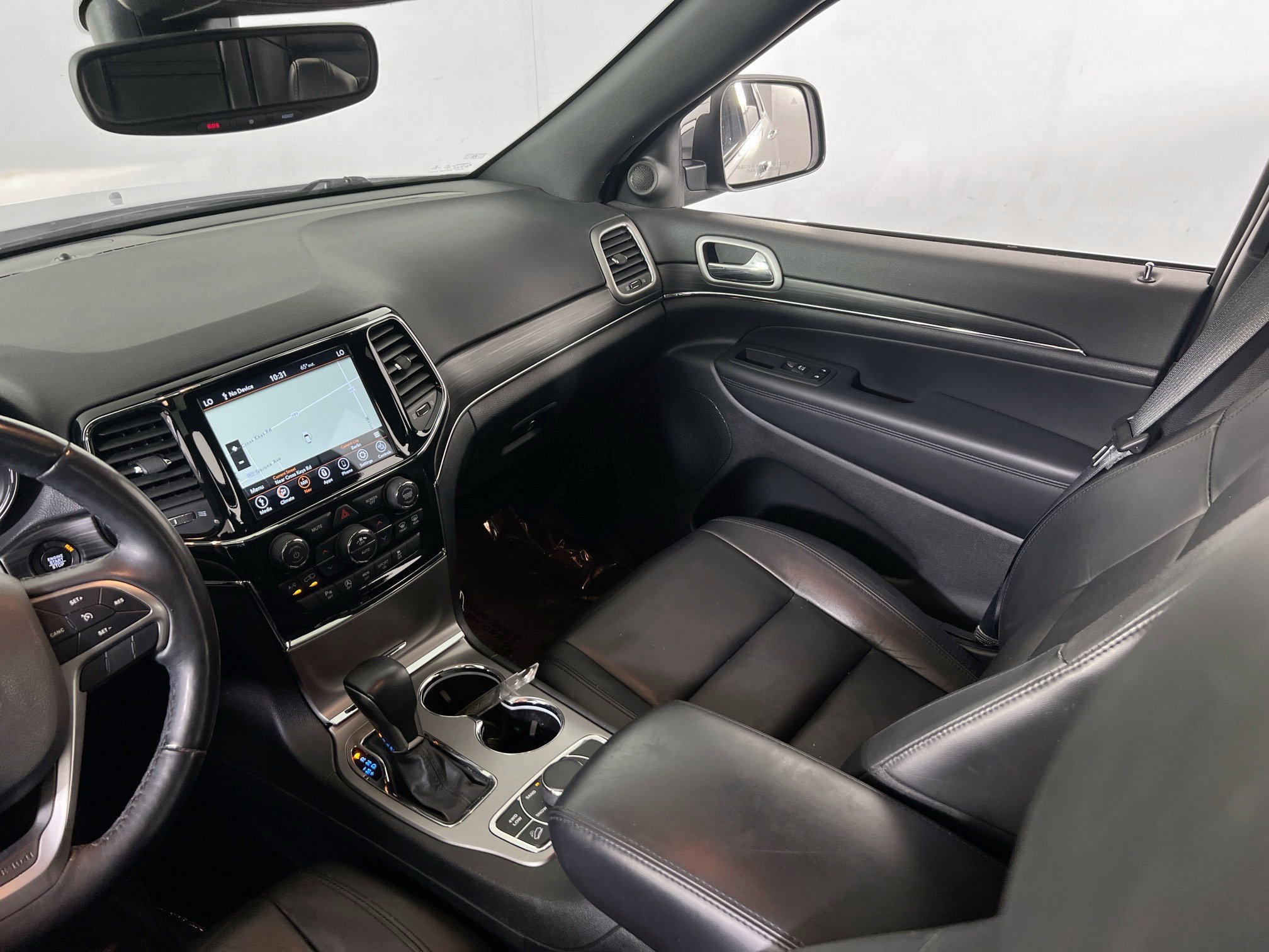 Used 2021 Jeep Grand Cherokee Limited image 22