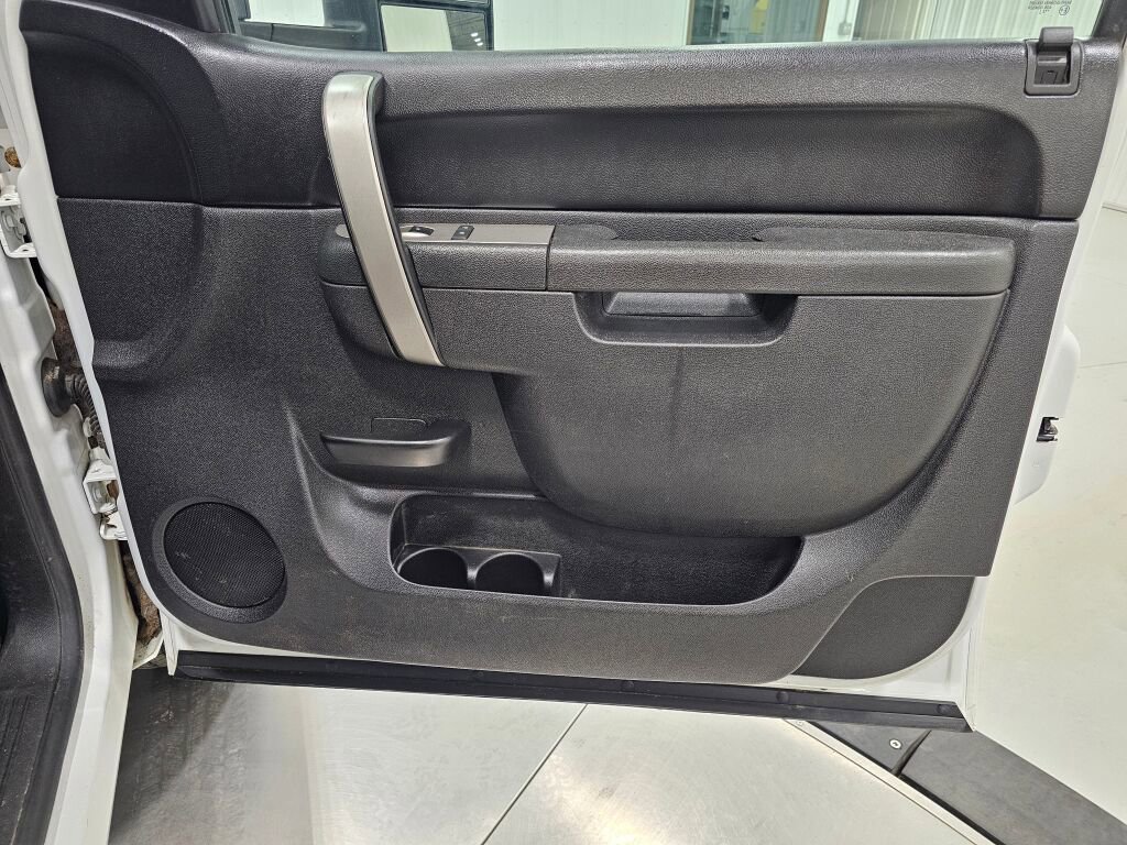 Used 2011 Chevrolet Silverado 1500 LT w/ All-Star Edition image 34