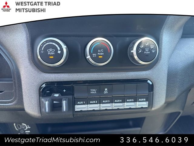 Used 2023 RAM 3500 Tradesman w/ Chrome Appearance Group AWD/4WD image 17