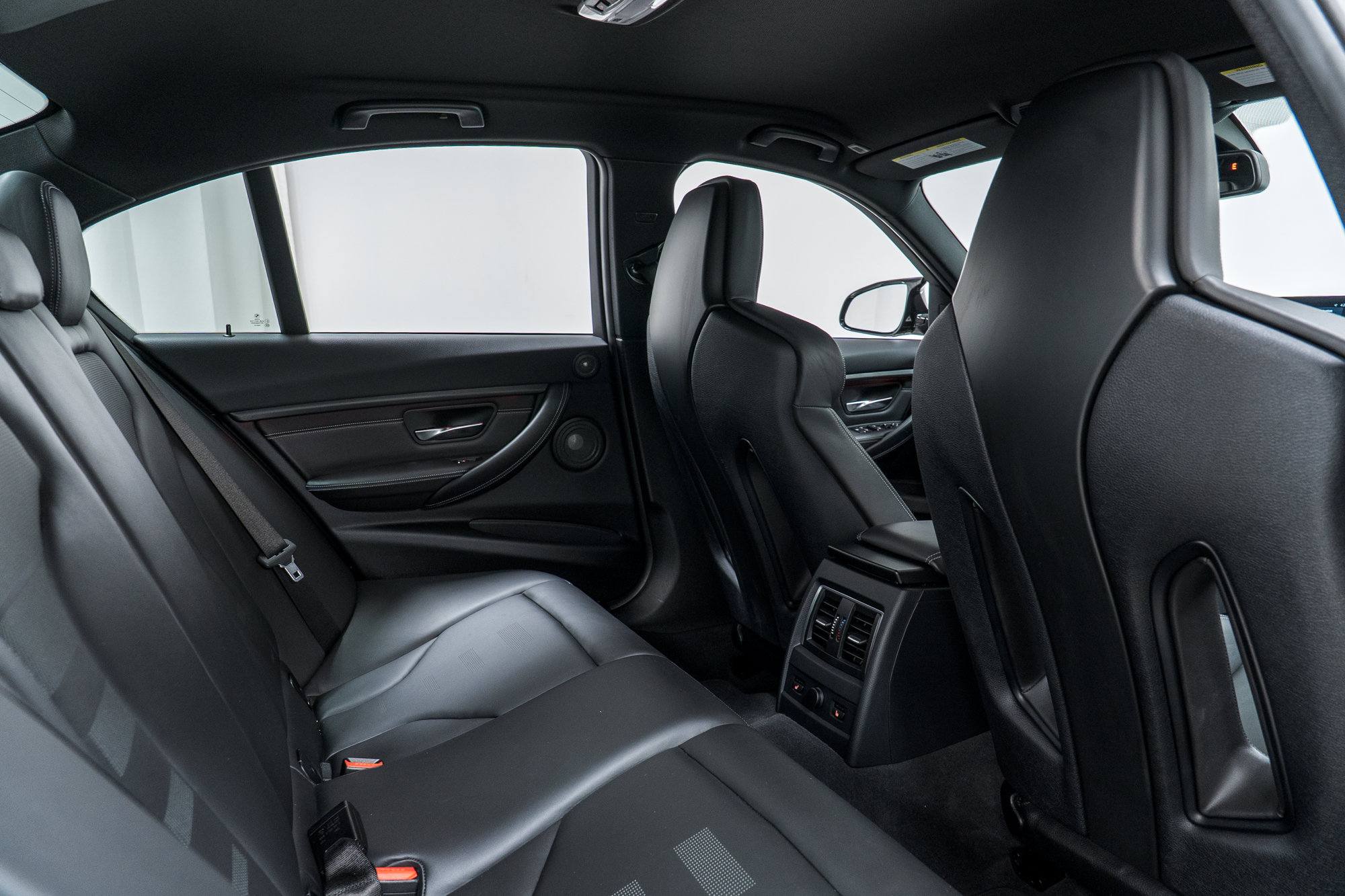 Used 2018 BMW M3 RWD image 25
